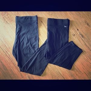 Bundle of Victoria’s Secret leggings.